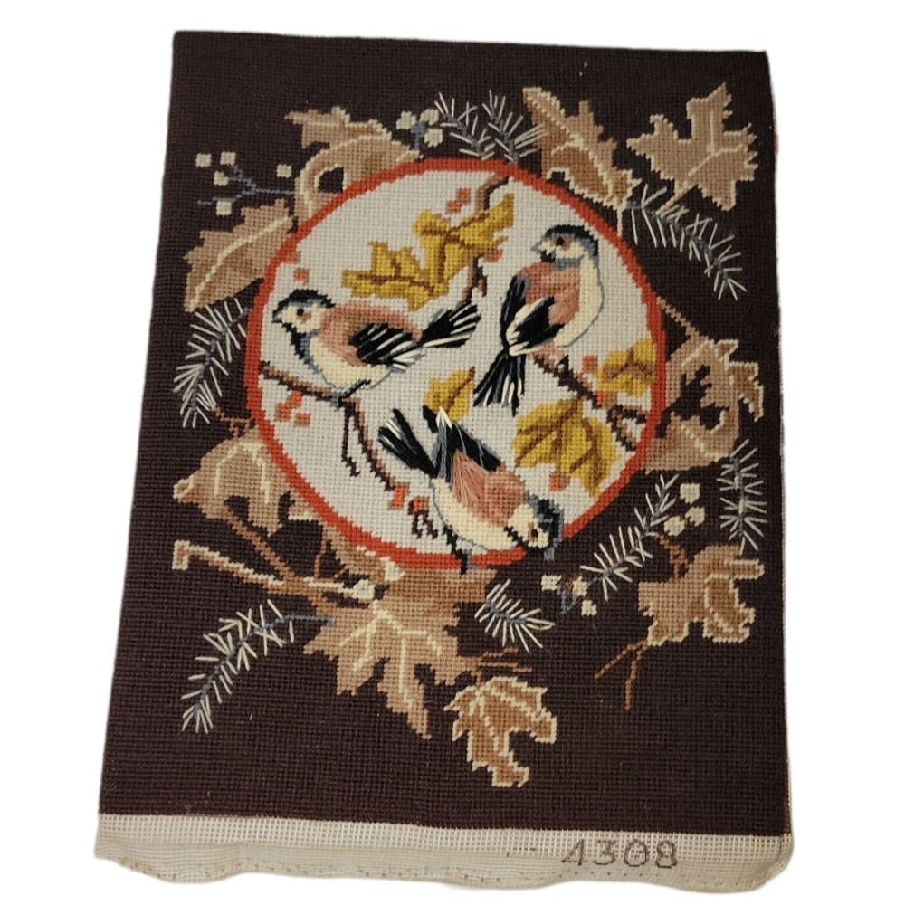 Beautiful vintage bird needlepoint